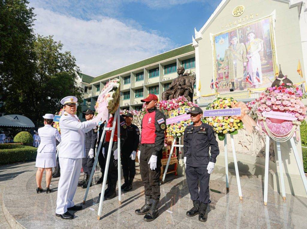 ปส. ร่วมพิธีวางพวงมาลาเนื่องในวันปิยมหาราช ณ พระบรมราชานุสาวรีย์ ร.5 กรมป่าไม้